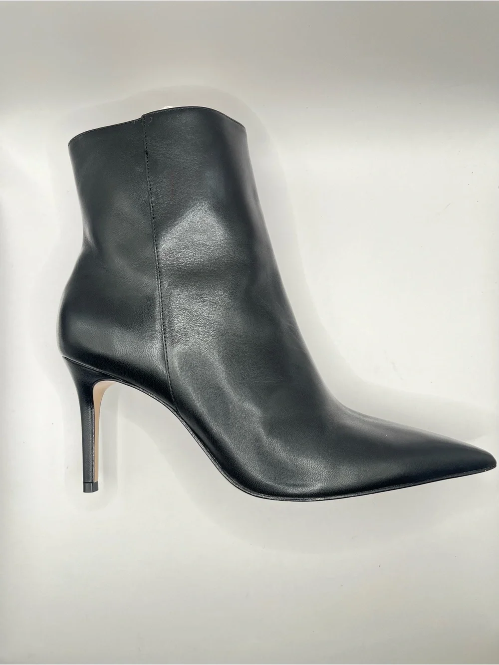 Schutz Women's 9B Black Leather Ankle Heeled Pointed Toe Boots